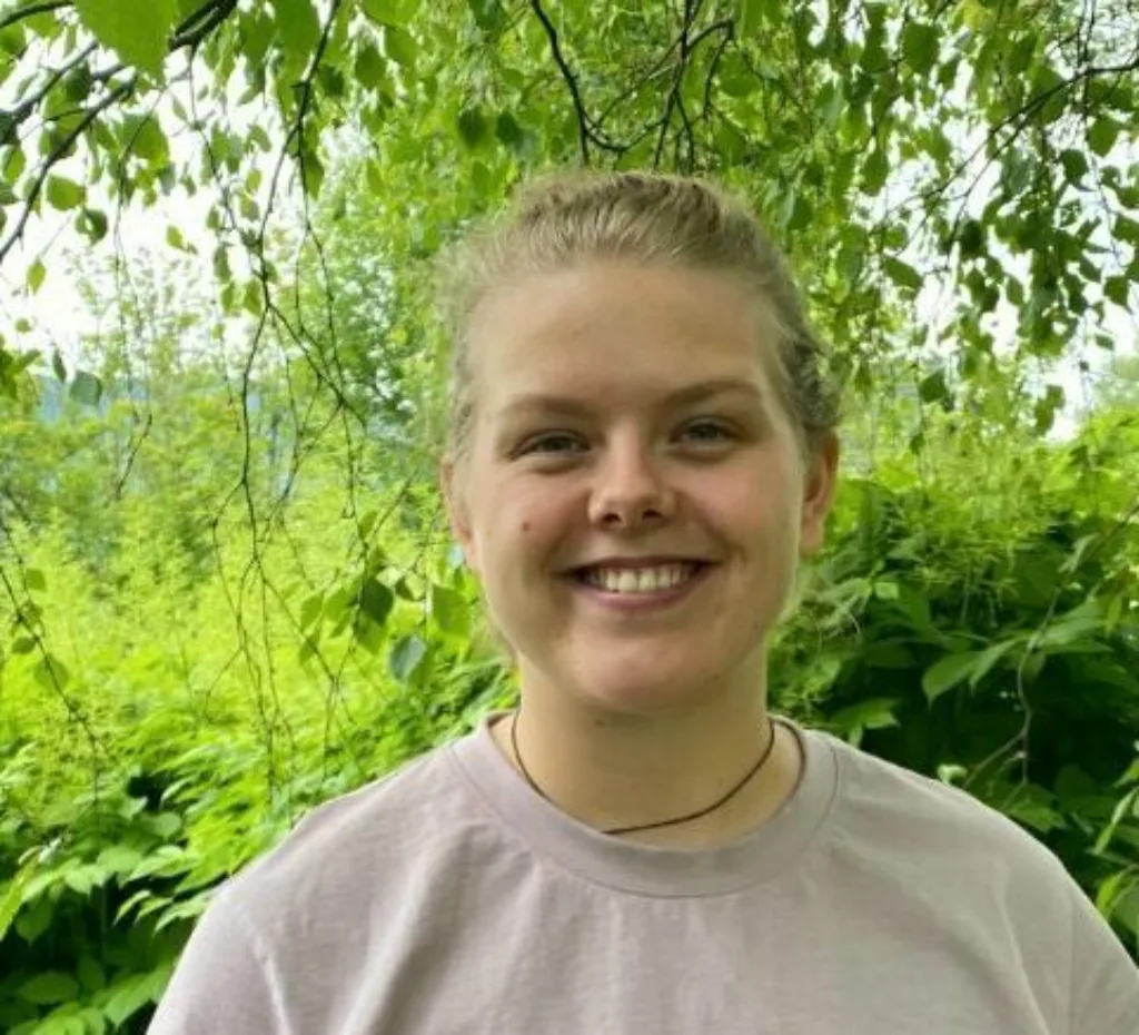 Kulturskolens Tomine synger velkomsttonene!