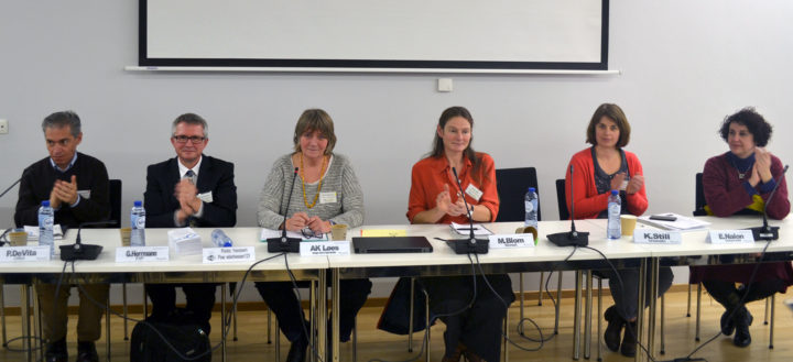 Dsc 9050 Akl Tp Organic Fra venstre: Pasquale de Vita (CREA, Italia), Gerald Herrmann (Ecocret, Tyskland), Anne-Kristin Løes (NORSØK), Marion Blom, Bionext, Nederland) Kate Stills (Soil Association, Storbritannia) og Elena Nalon (EuroGroup for Animals). Jurymedlem Marco Contieri fra Greenpeace var ikke til stede da bildet ble tatt. (Foto: TP Organics)