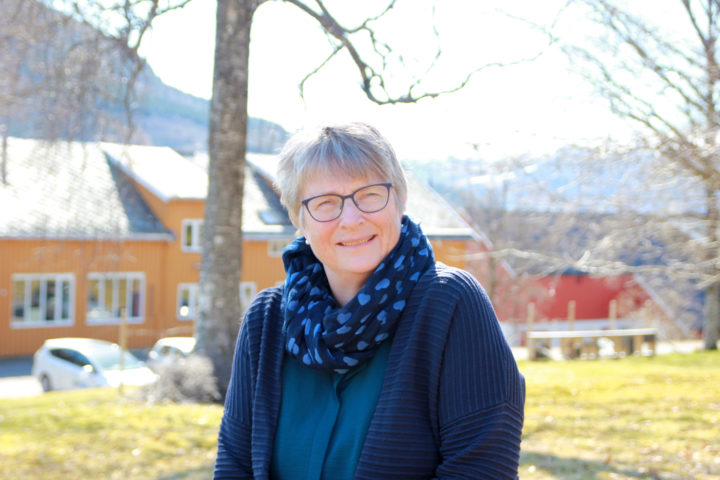 Turid Årsrapport Daglig leder Turid Strøm på Tingvoll Gard (Foto: Vegard Botterli)