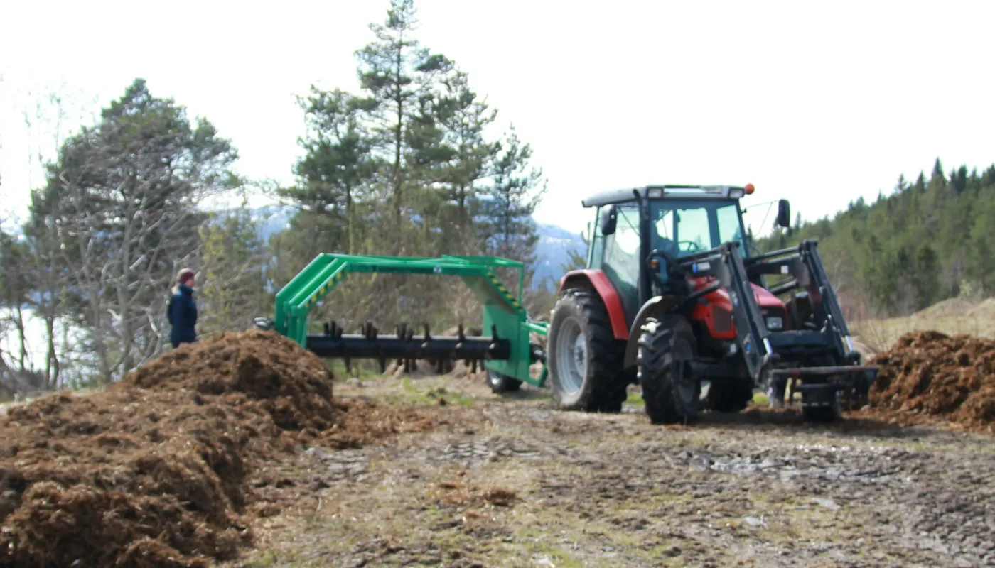 Kompostering v Tingvoll gard Composting at Tingvoll gard