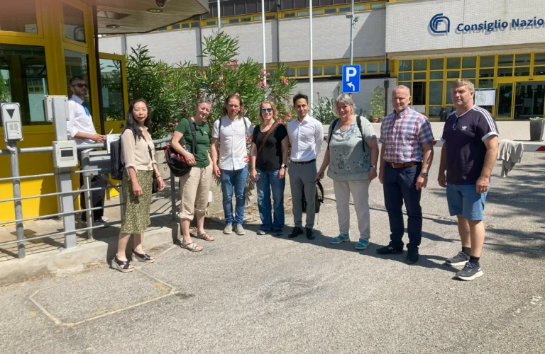 Nye løsninger for å erstatte uønska innsatsfaktorer i økologisk landbruk: naturlig biomasse og mikrobiell biokontroll